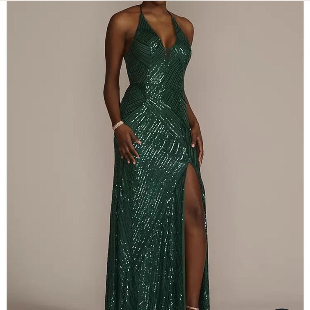 Elegant Green Sequin Evening Gown